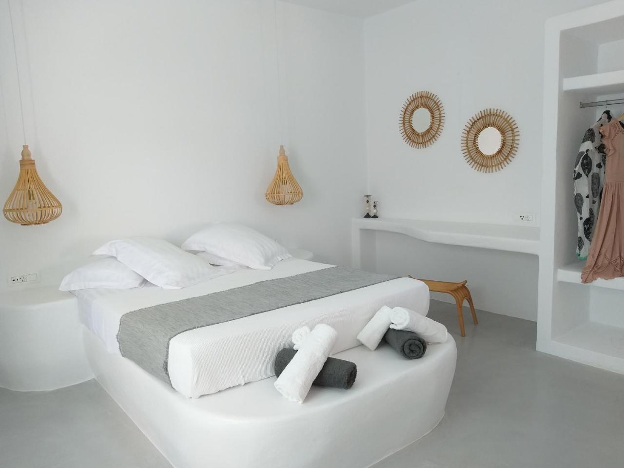 Filira Suites Perissa (Santorini) Exterior foto