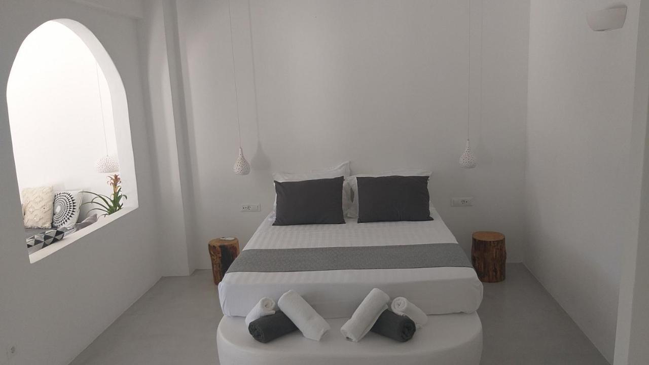 Filira Suites Perissa (Santorini) Exterior foto